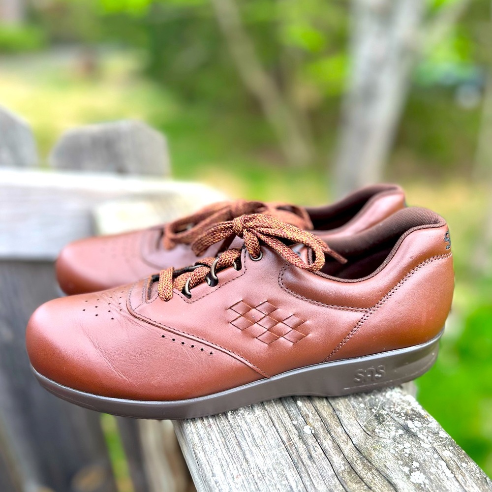 SAS Free Time - Walking Shoe in Teak